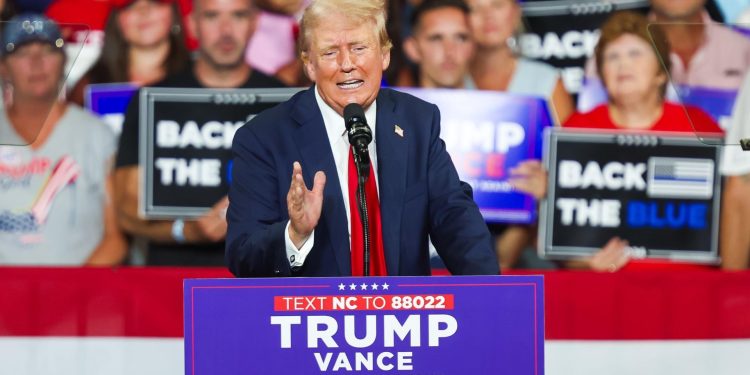 Trump acusa al Partido Demócrata de dar “un golpe de Estado” contra Biden