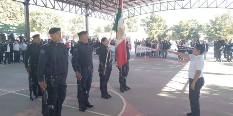 CONMEMORAN DIA DE LA BANDERA EN ETCHOJOA
